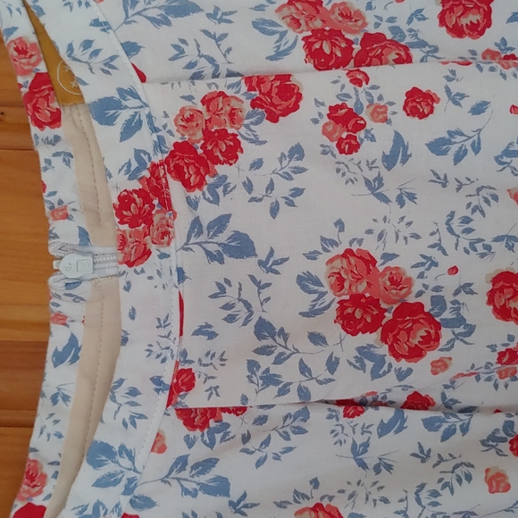 Cotton pleat front A line flowery dress size XL - Picture 4 of 6